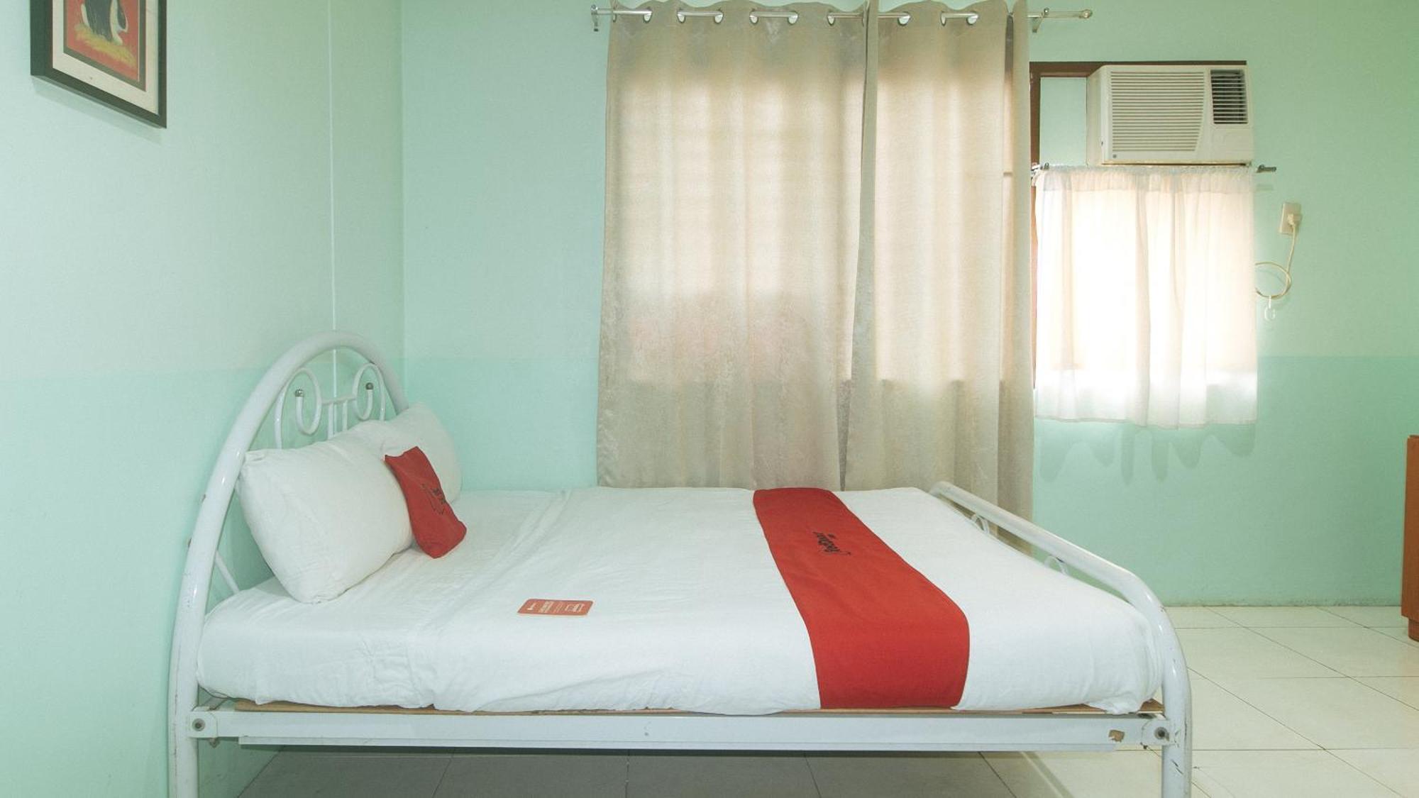โอโย 166 มานยัก เพนชั่น เฮาส์ - พนักงานฉีดวัคซีนแล้ว Hotel Cebu ภายนอก รูปภาพ