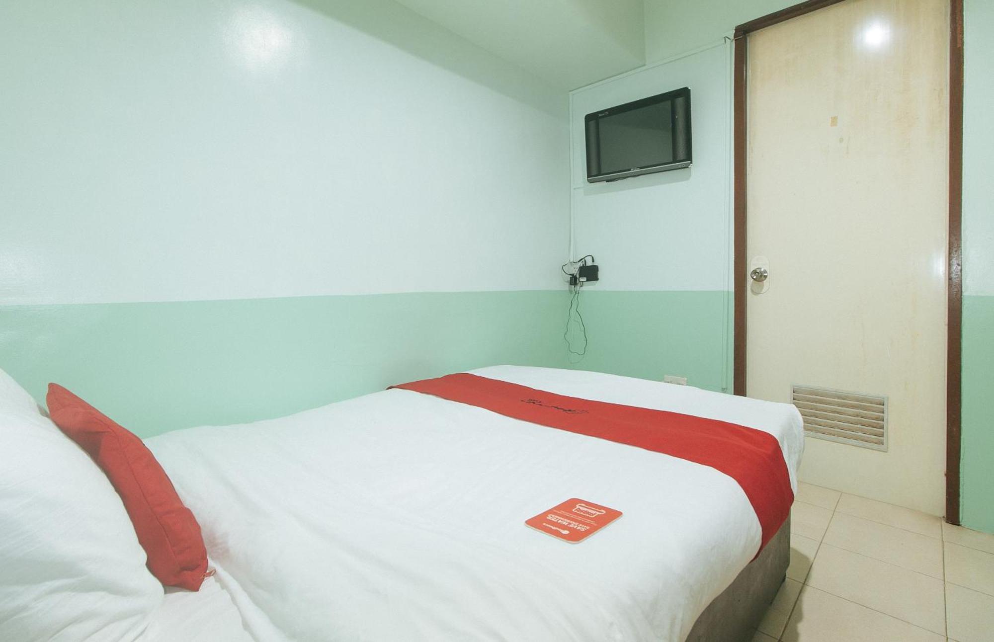 โอโย 166 มานยัก เพนชั่น เฮาส์ - พนักงานฉีดวัคซีนแล้ว Hotel Cebu ภายนอก รูปภาพ